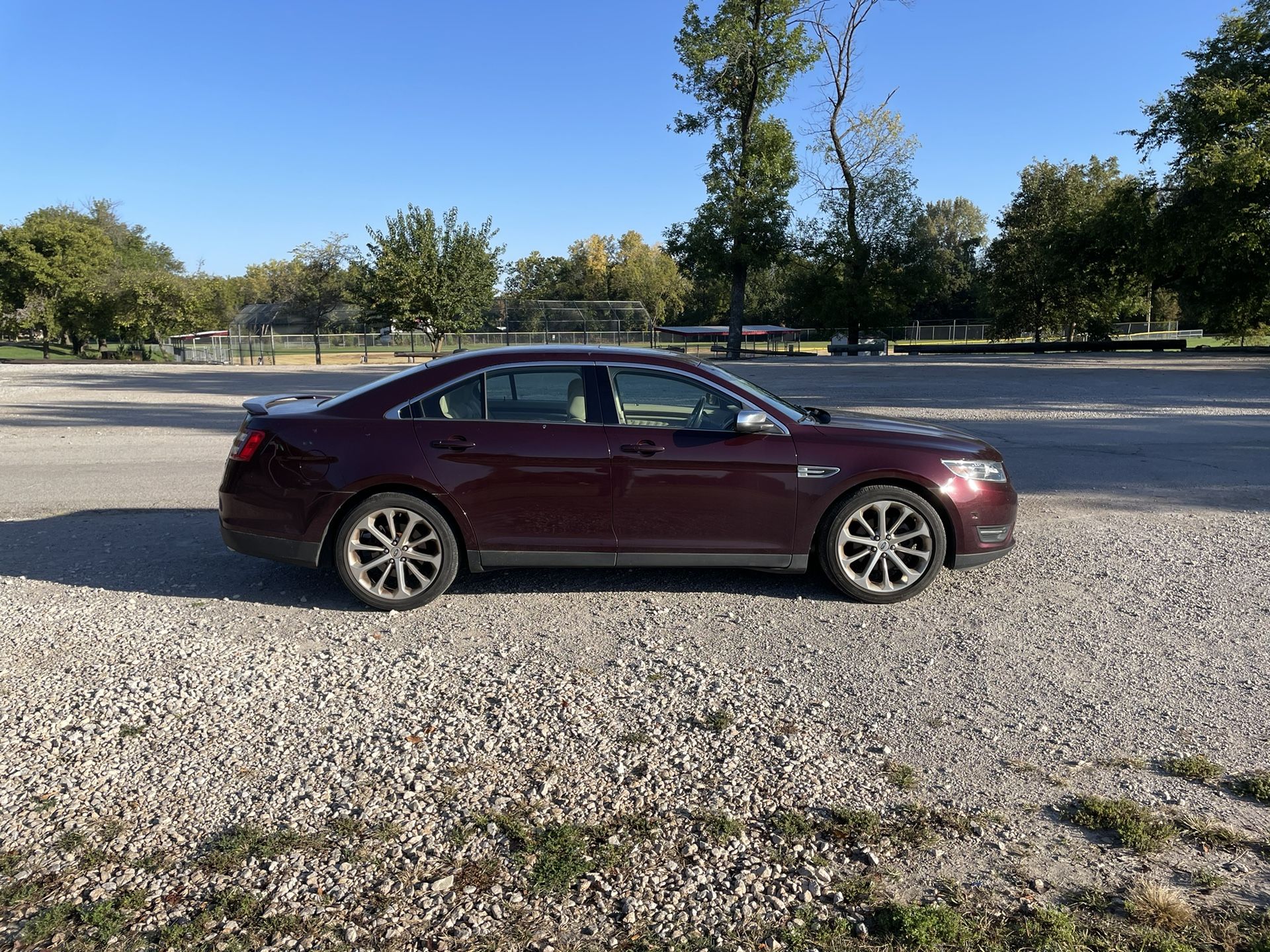 2019 Ford Taurus