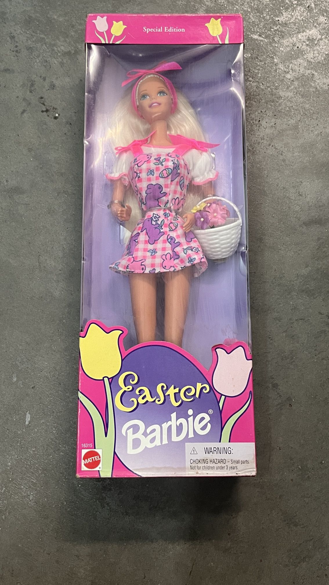 1996 Mattel EASTER BARBIE Doll with BASKET AND BOWS SPECIAL EDITION New!