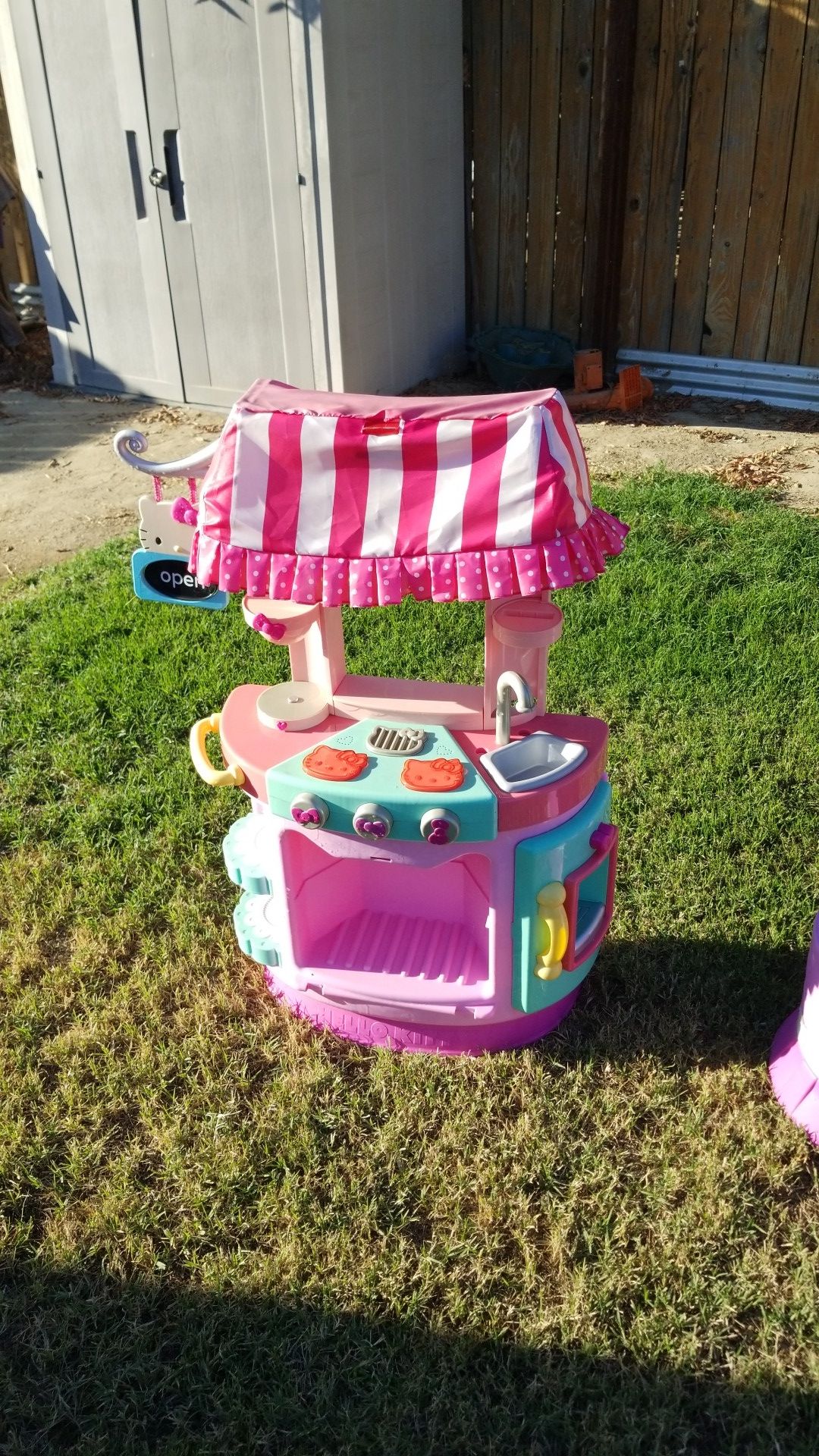 Hello kitty kitchen