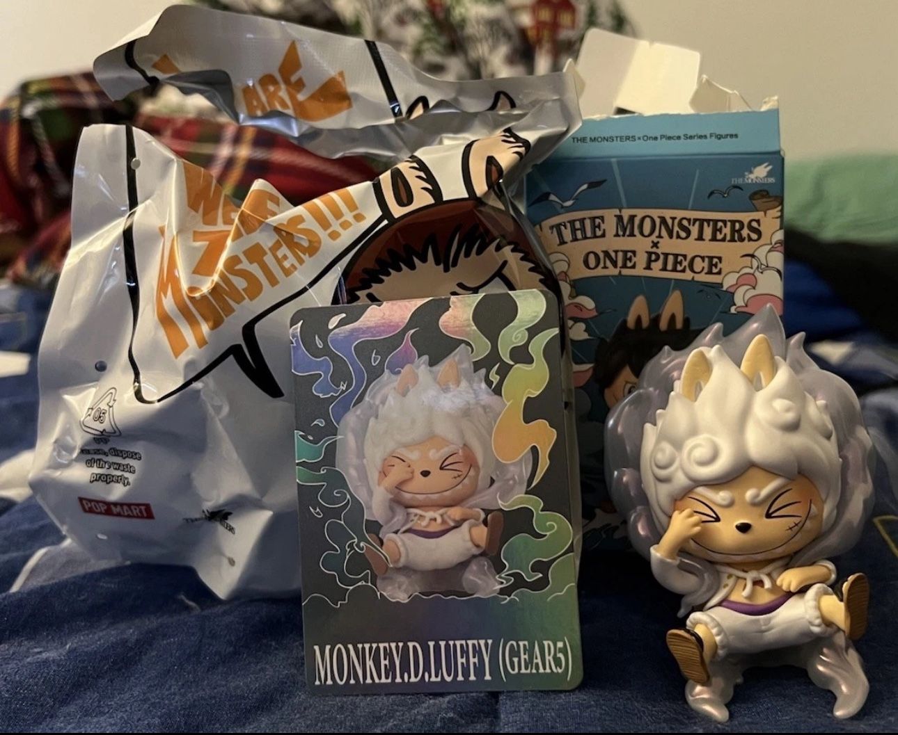 ONE PIECE THE MONSTERS SECRET RARE 1 in 144 Monkey D. LUFFY Labubu