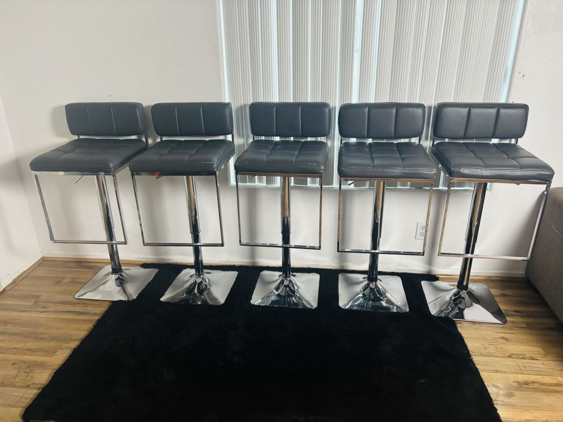 Leather Bar Stool Chairs (5)