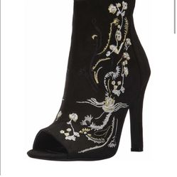 CARLOS By Carlos Santana Rachelle Black Embroidered Booties