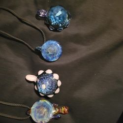 Glass Pendants (1 Of 1) 