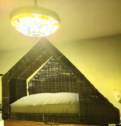 Large Wicker Style Cat Bed - New