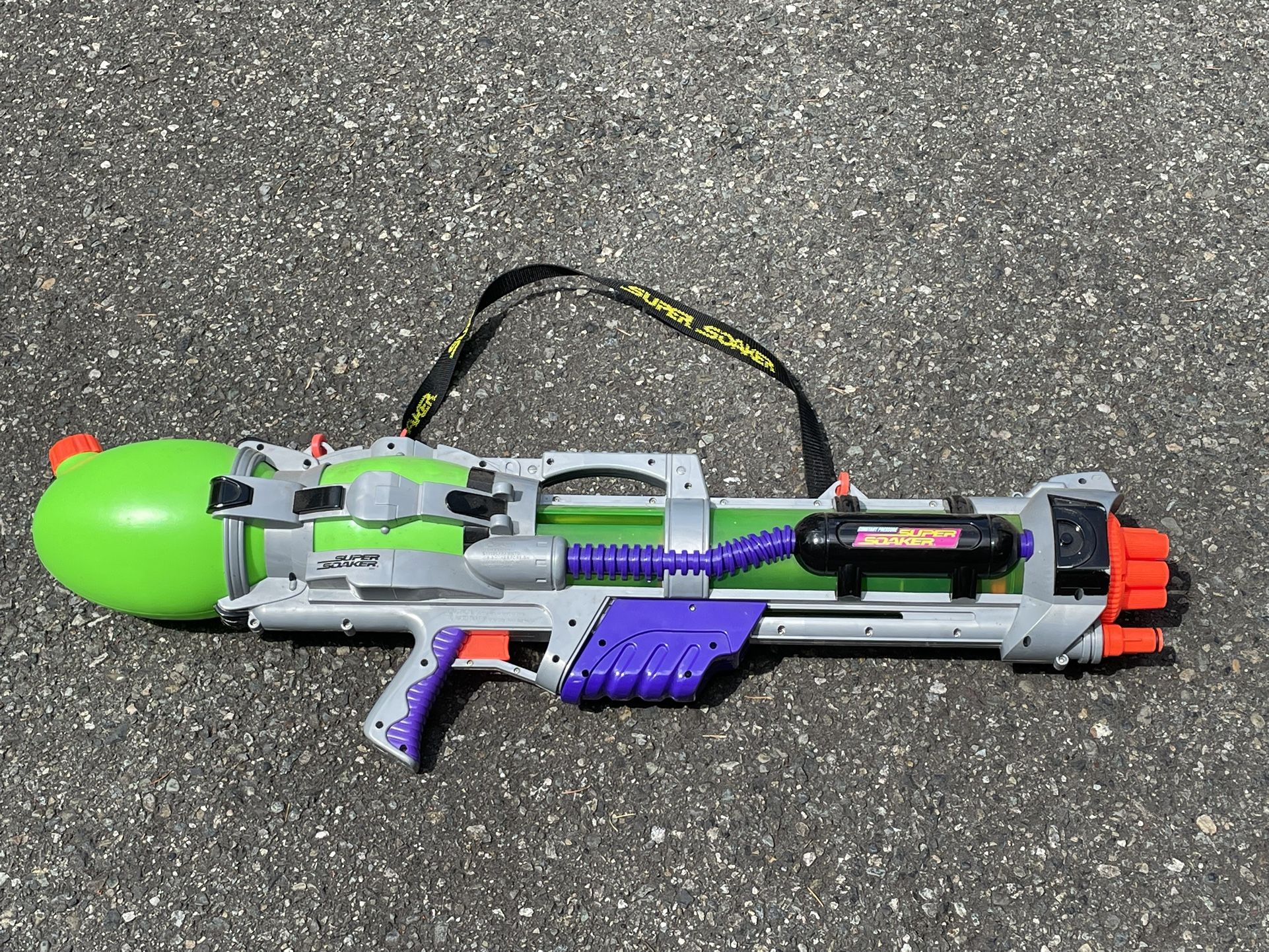 Vintage Larami Super Soaker Monster Water Gun
