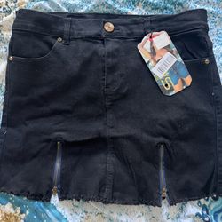 Black Zipper Skirt