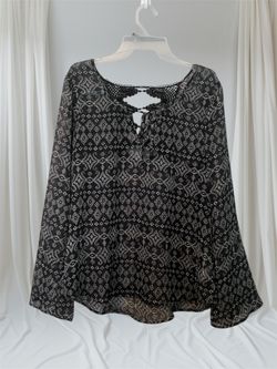Woman’s Maurices Size Large Sheer Long Sleeve Top 