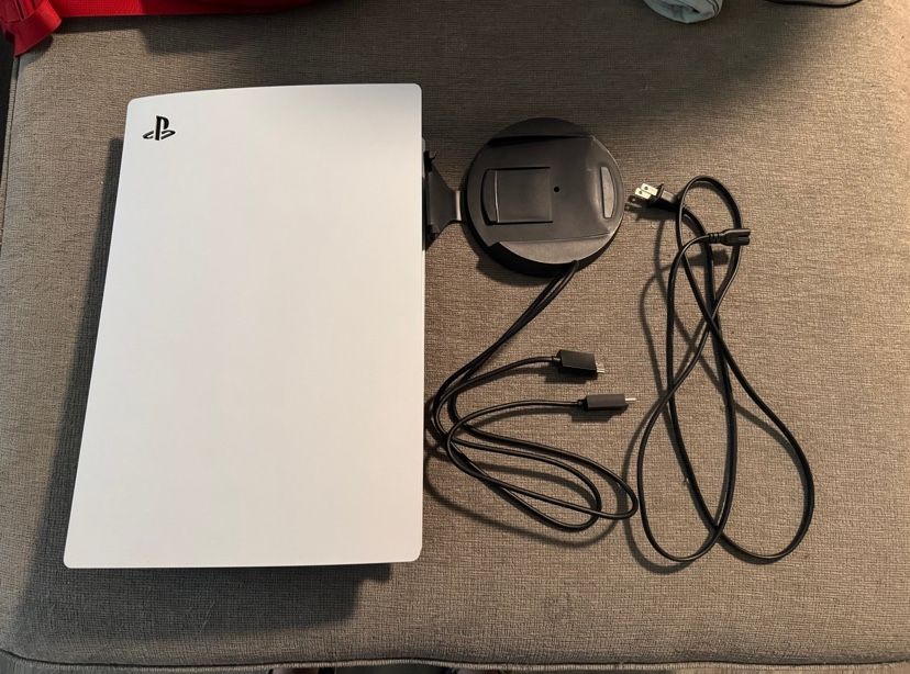 PlayStation 5 Disc Edition 825GB (Read Description)