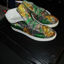 APTESOL Sneakers 