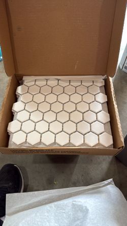 Dal-tile 15hexms1p2 arctic white-matte
