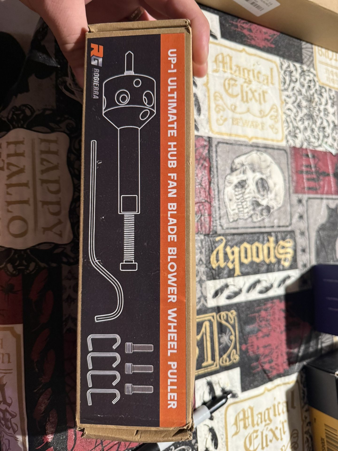 Up-1 Ultimate Hub Fan Blade Blower Wheel Puller,Hub Puller Tool for 5/8" Belt Drive and 1/2" Or Less Direct Drive Motor Shafts new in box $40