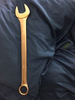 BRAND NEW NEVER USED COMBINATION WRENCH 12-POINTS 17-1/2” INCH LONG 1-3/8” INCH ON BOTH ENDS $15.00