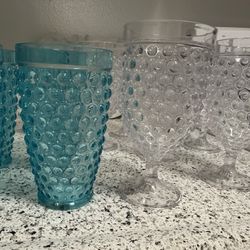 Plastic Vintage Style Cups