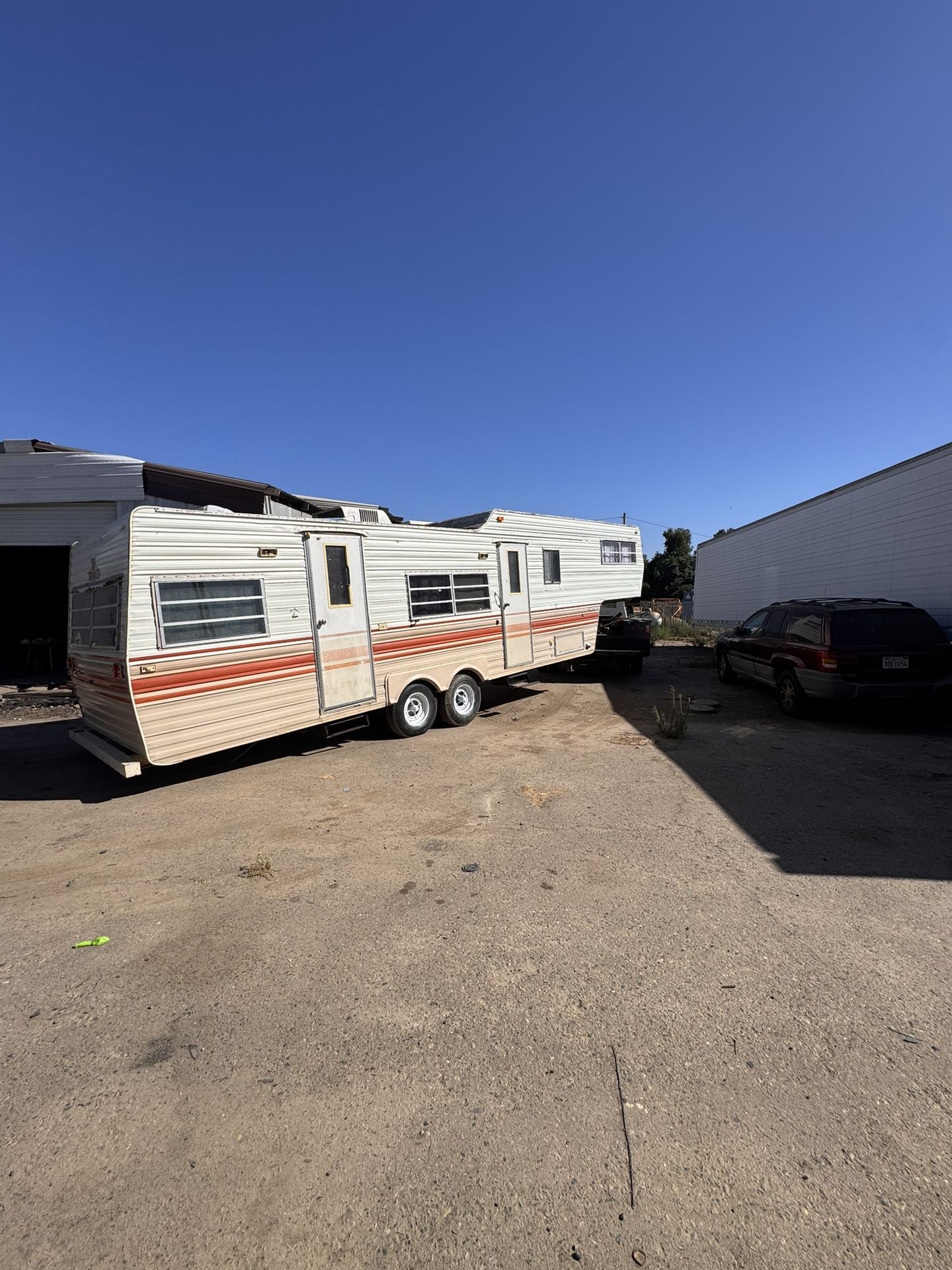 79 Prowler30ft 5th Wheel By Fleetwood