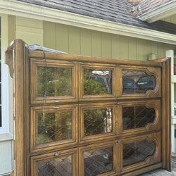 Free China Cabinet Hutch
