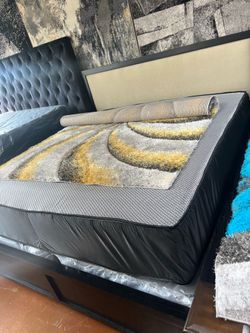 Furniture queen size bed