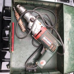 Metabo model 751 hammer drill, includes case, missing support handle 