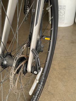 TREK F 4