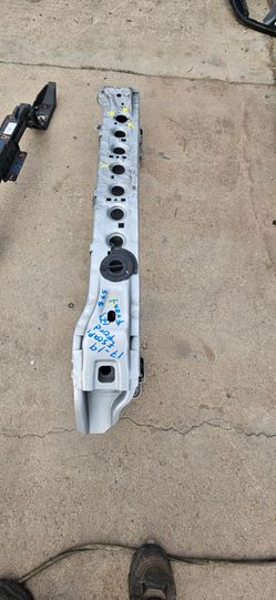 Ford Escape front rebar oem