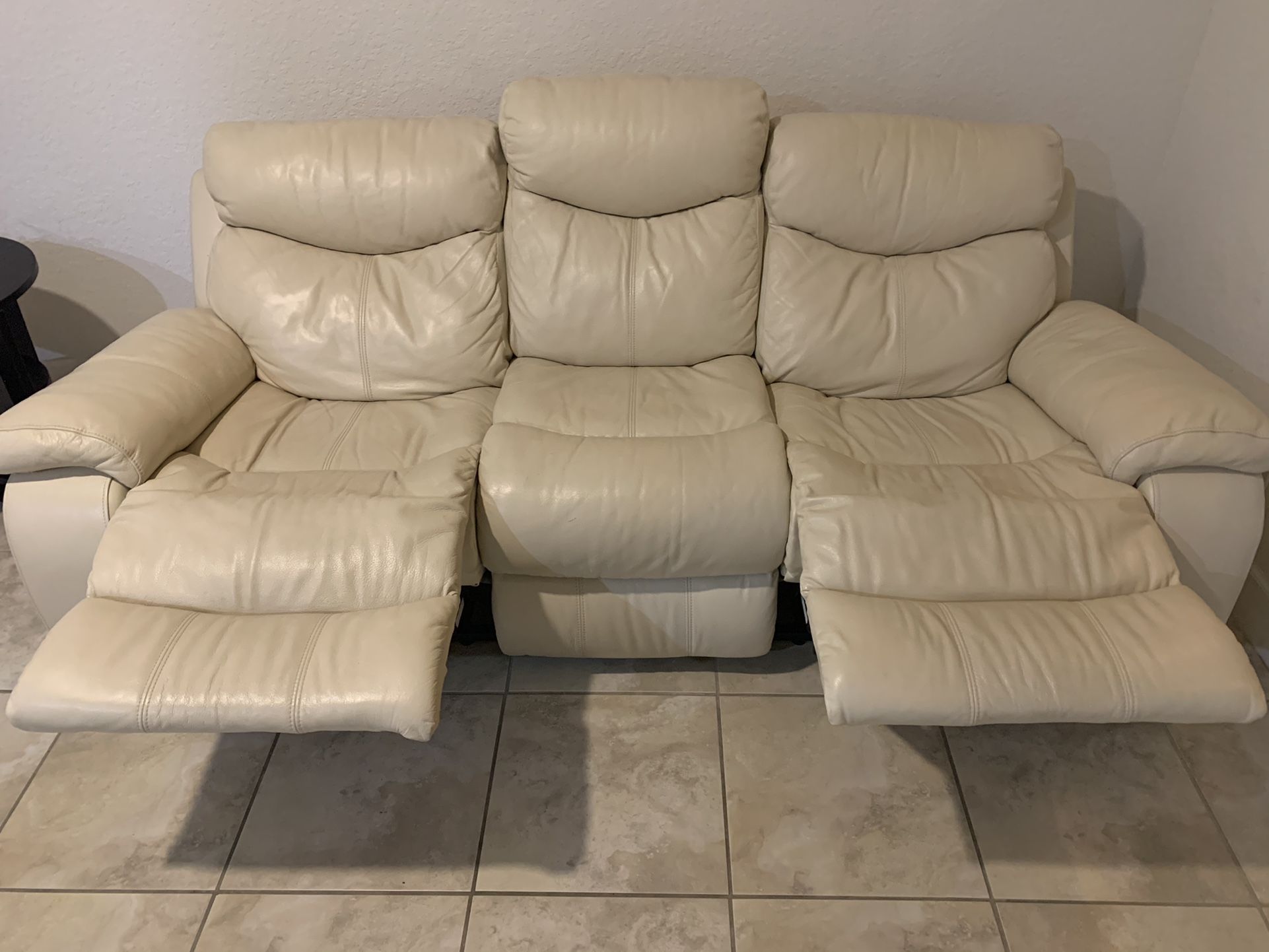 Kane’s Furniture Recliners for Sale in Kissimmee, FL OfferUp