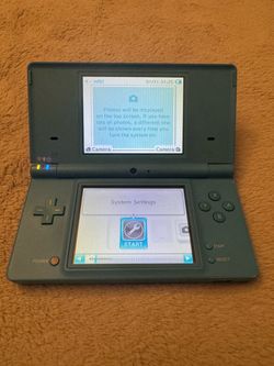 Nintendo DSi light blue