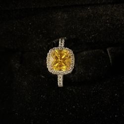 14k White Gold Topaz 