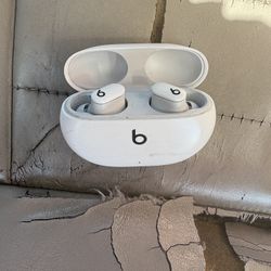 Beats Studio Earbuds