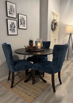 Modern Black Round Dining Table with (3) Blue Velvet Tufted Chairs (4-Piece Set)