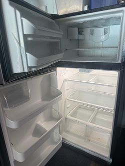 Stainless steel refrigerator- only freezer works
