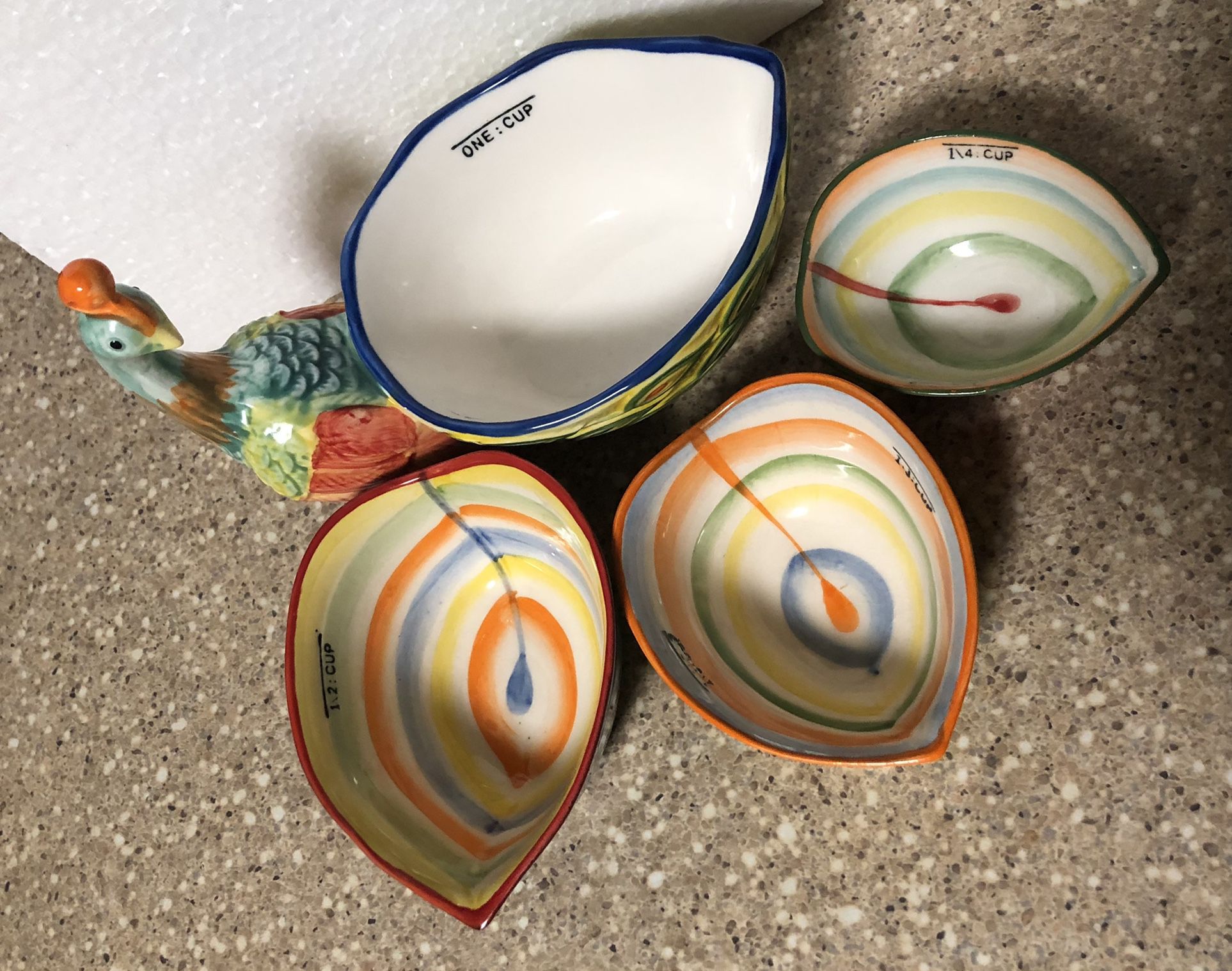 Pier One Owl Handpainted Set Of 4 Stoneware Nesting Novelty Measuring Cups
