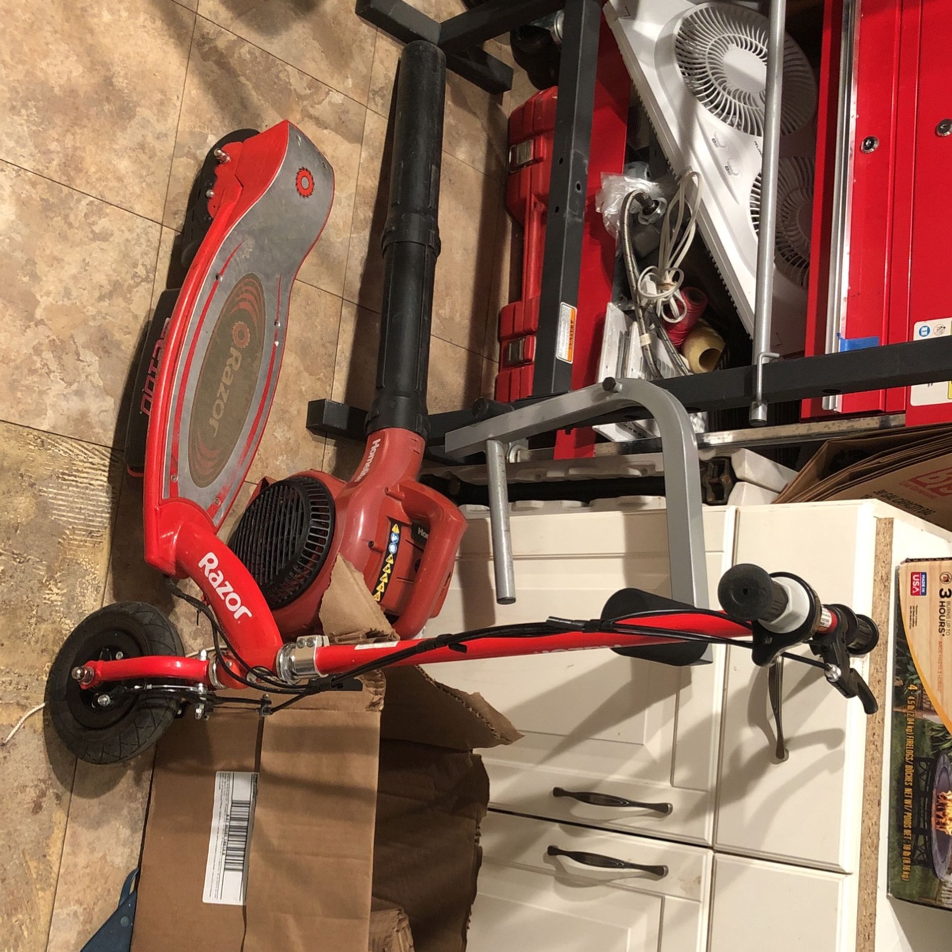 ELECTRIC SCOOTER **READ DESCRIPTION** THROW A PRICE