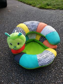 Baby sitting trainer