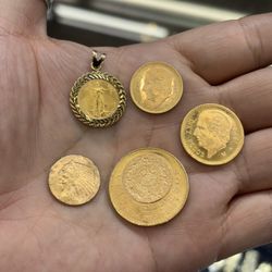 Veinte Pesos 22k Gold Coin 