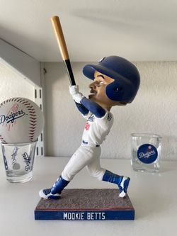 Dodgers Mookie Betts bobblehead