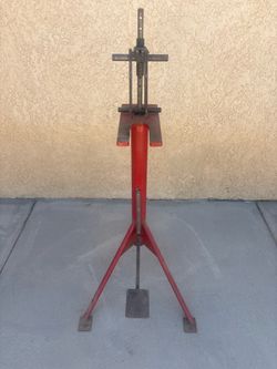 Transmission foot press