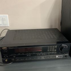 AIWA Stereo  And Set Of Yamaha Speaker