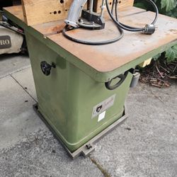 3 HP Grizzly Shaper, 115/230v, with movable base and accessories.