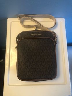 Michael Kors MK Signature Crossbody Bag