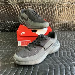 Nike shoe size 10