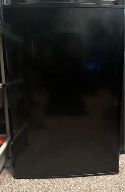 Larger Hisense Mini Fridge - Like New
