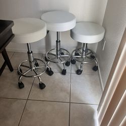 Excellent White Stool For Bar Counter Or Desk 