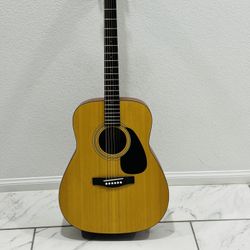 Yamaha F35 Acoustic Guitar 