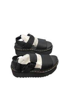 Dr. Martens Voss Quad Leather Strap Platform Sandals  size 6 Black