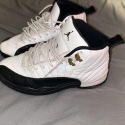 Jordan 12  (Size 8.5)