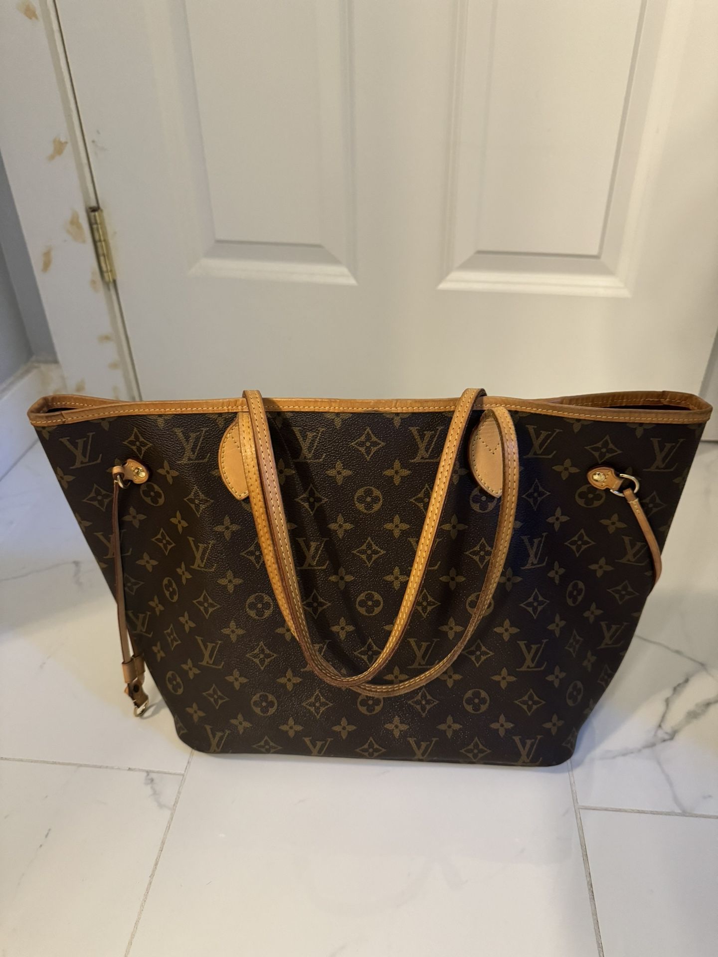 louis vuitton neverfull bag