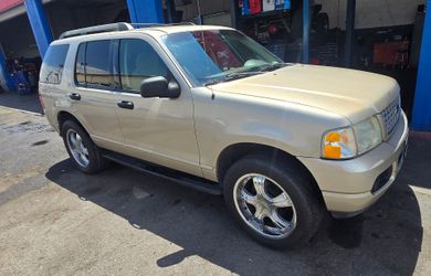 2005 Ford Explorer