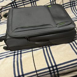 32 inch American Tourister Suitcase/luggage