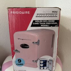 PINK RETRO MINI FRIDGE