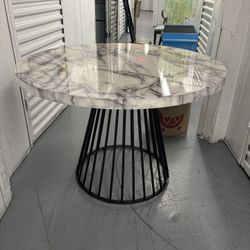 Amazing Marble And Iron Table 