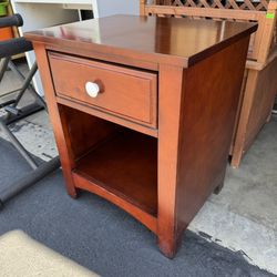 Coaster Furniture Wooden Side Table Nightstand Good Condition 